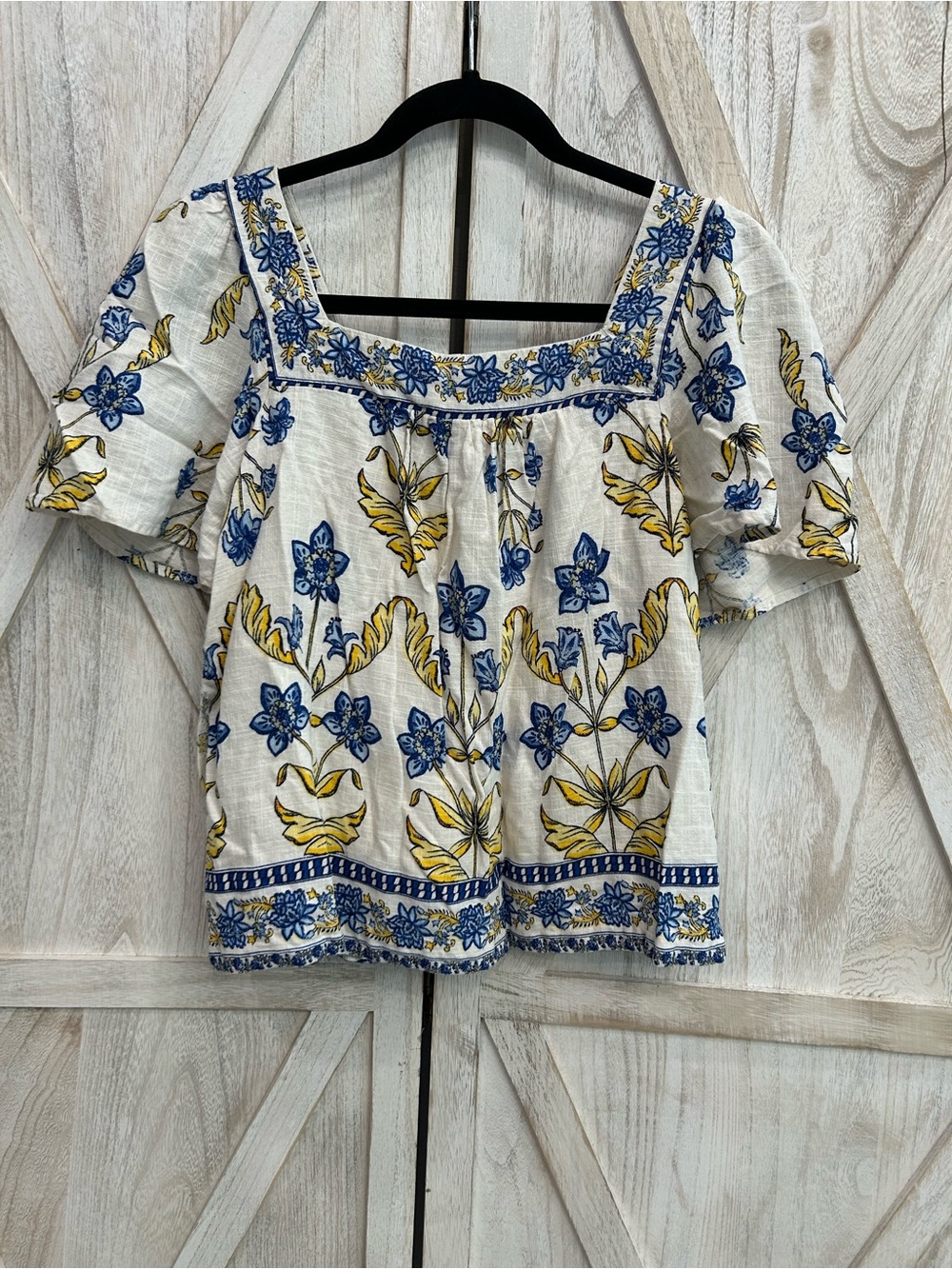 Draper James White Square-Neck Floral Blouse with Blue & Yellow Motif